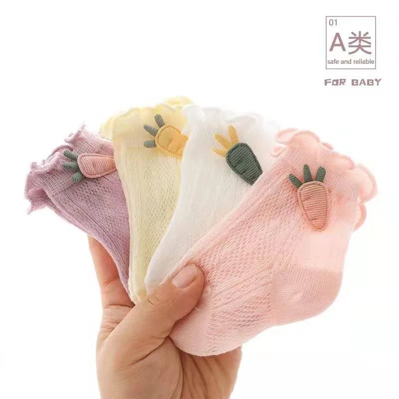 جوراب بچه گانه دخترانه استیکری هویج